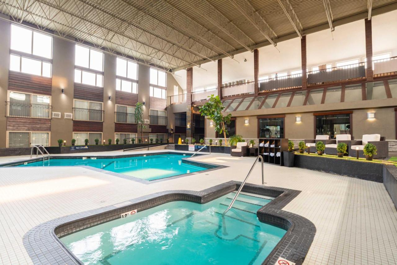 Sandman Hotel Edmonton West Zewnętrze zdjęcie