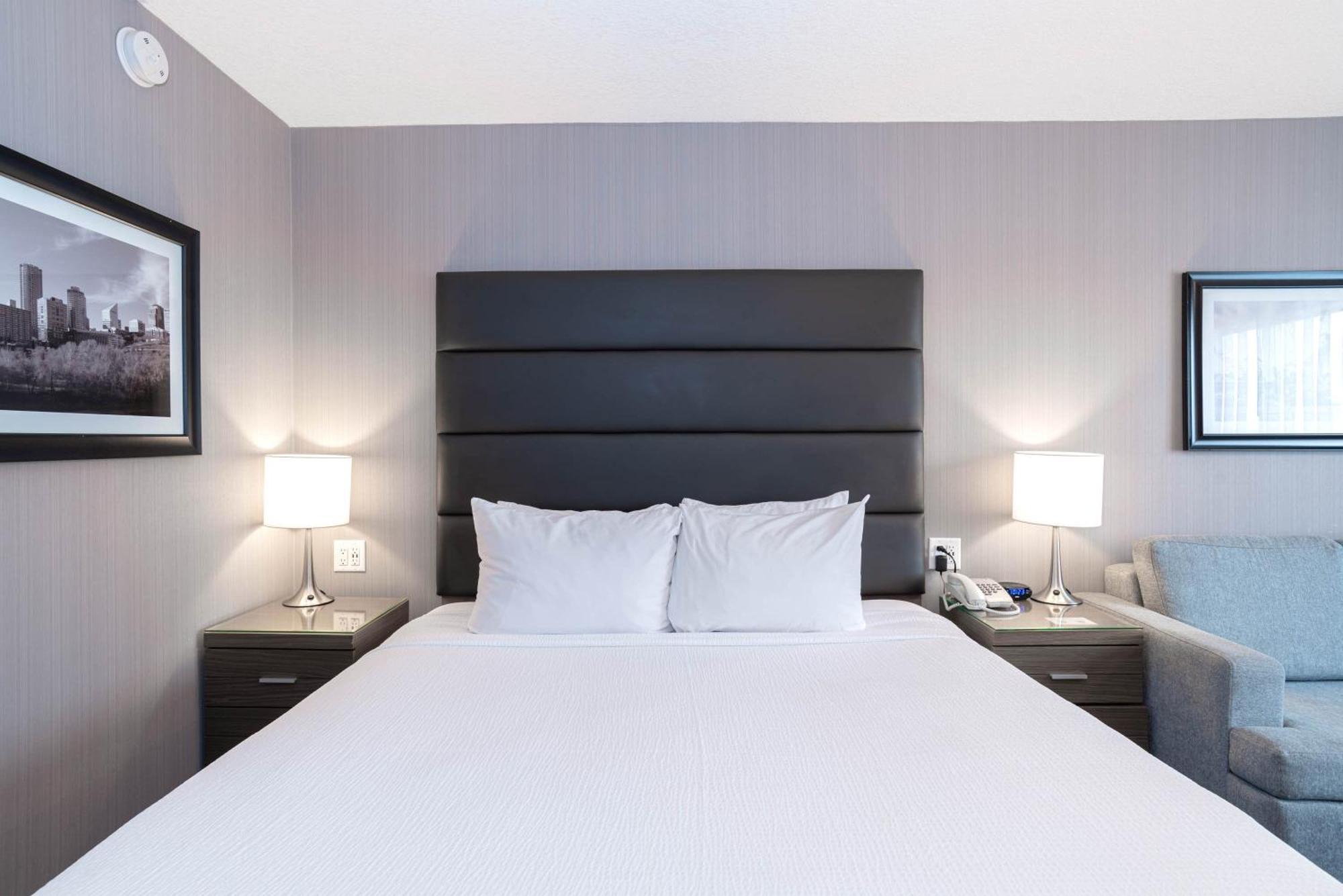 Sandman Hotel Edmonton West Zewnętrze zdjęcie