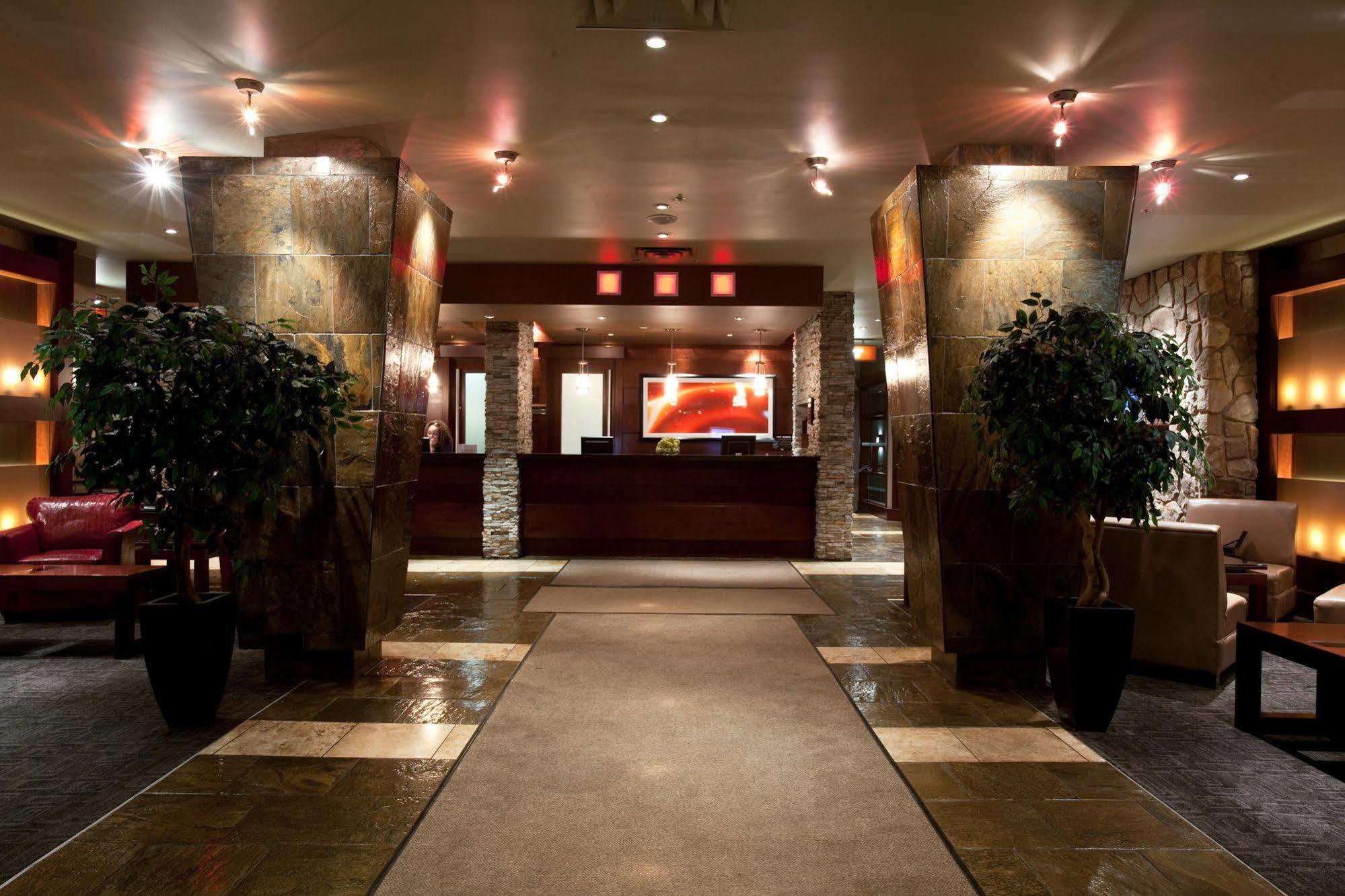 Sandman Hotel Edmonton West Zewnętrze zdjęcie
