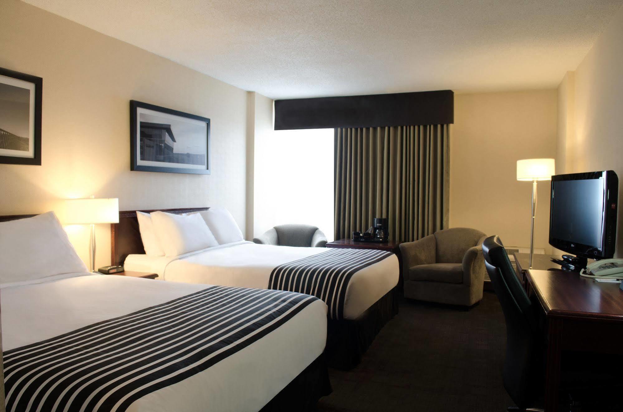 Sandman Hotel Edmonton West Zewnętrze zdjęcie